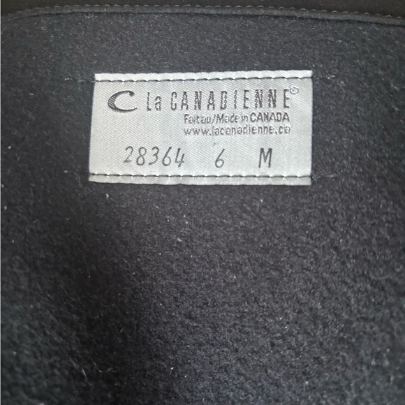 La CANADIENNE | Black Suede Winter Boots - Picture 4 of 4